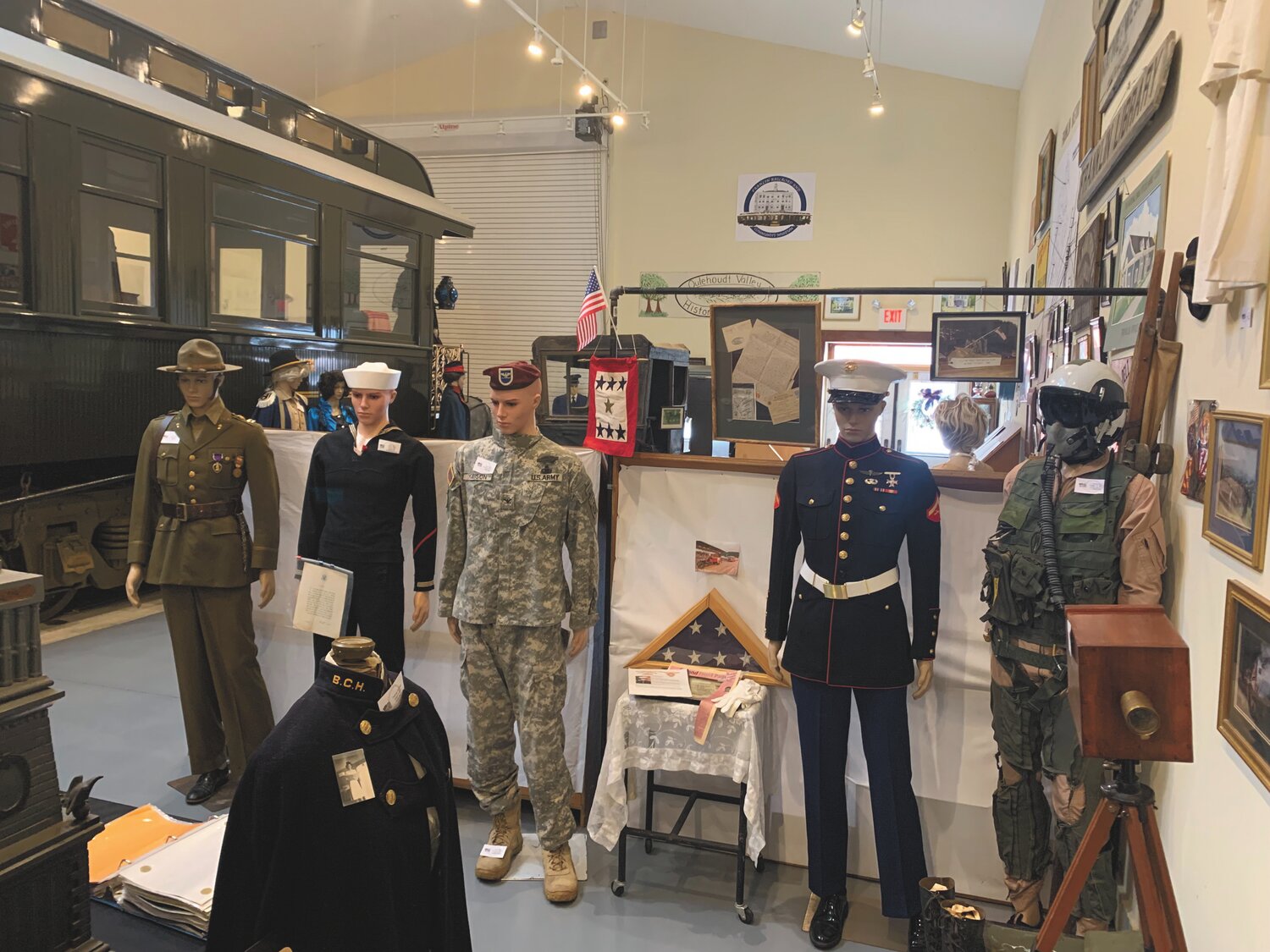Franklin Railroad and Community Museum military collection  includes military uniforms, supplies and a Civil
War display.